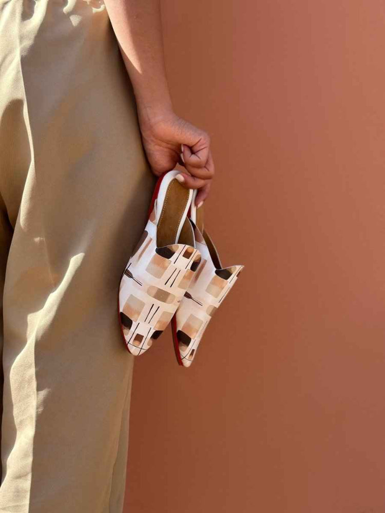 babouche belgha maroc, medina marrakech marocaine femme, fait main cuir de luxe personnalisée, artisanat zellige amazigh berbère contemporain, collection atlas, semelle rouge