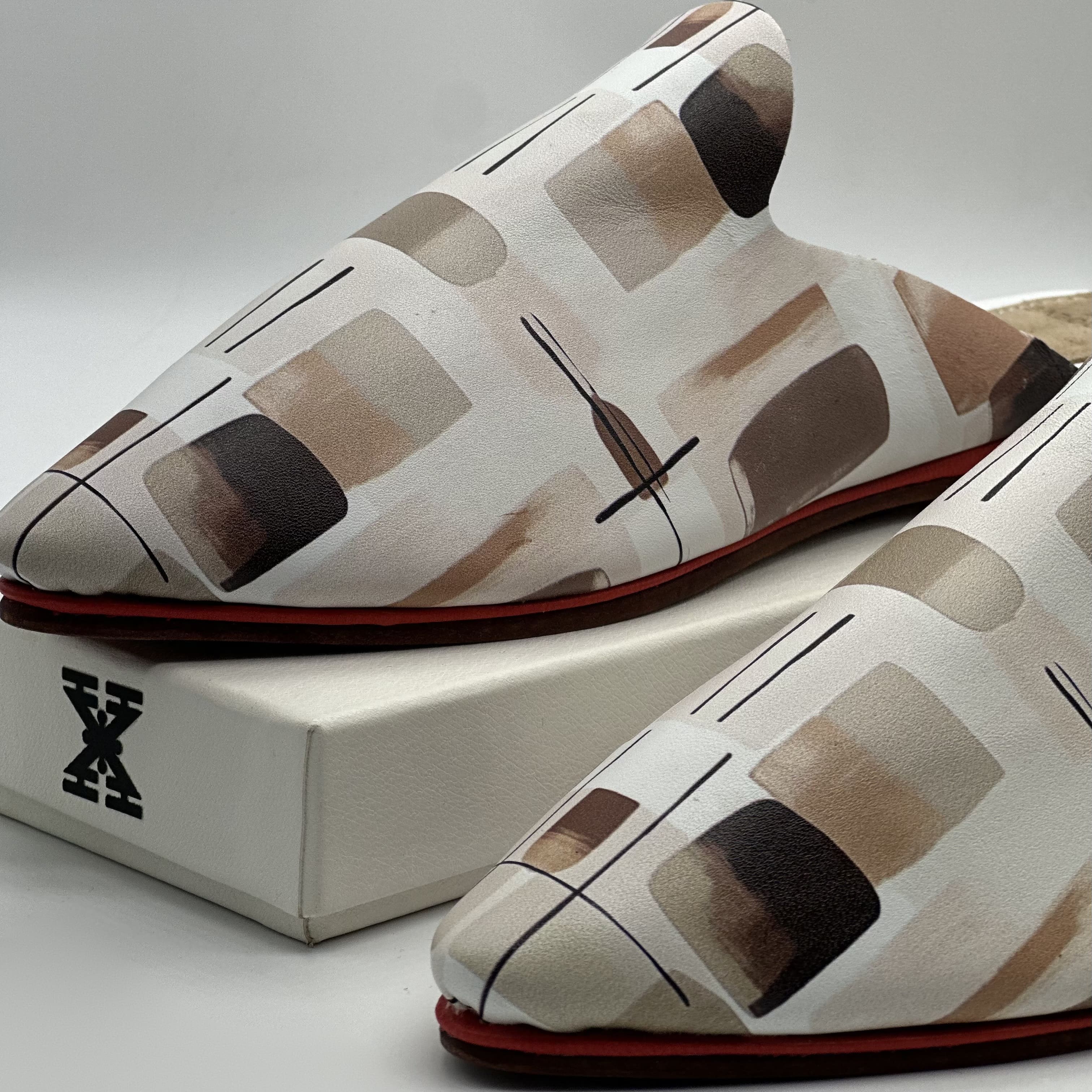 Babouche Femme Abstrait - SIGNATURE - Air Babouche