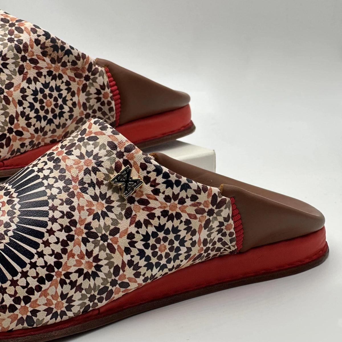 Babouche unisexe confortable modèle Zellige en cuir souple pour un usage au quotidien